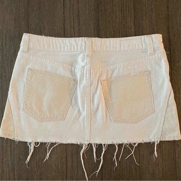 Free People Patched Up Ivory Denim Mini Skirt. Sz 28 - Picture 8 of 13